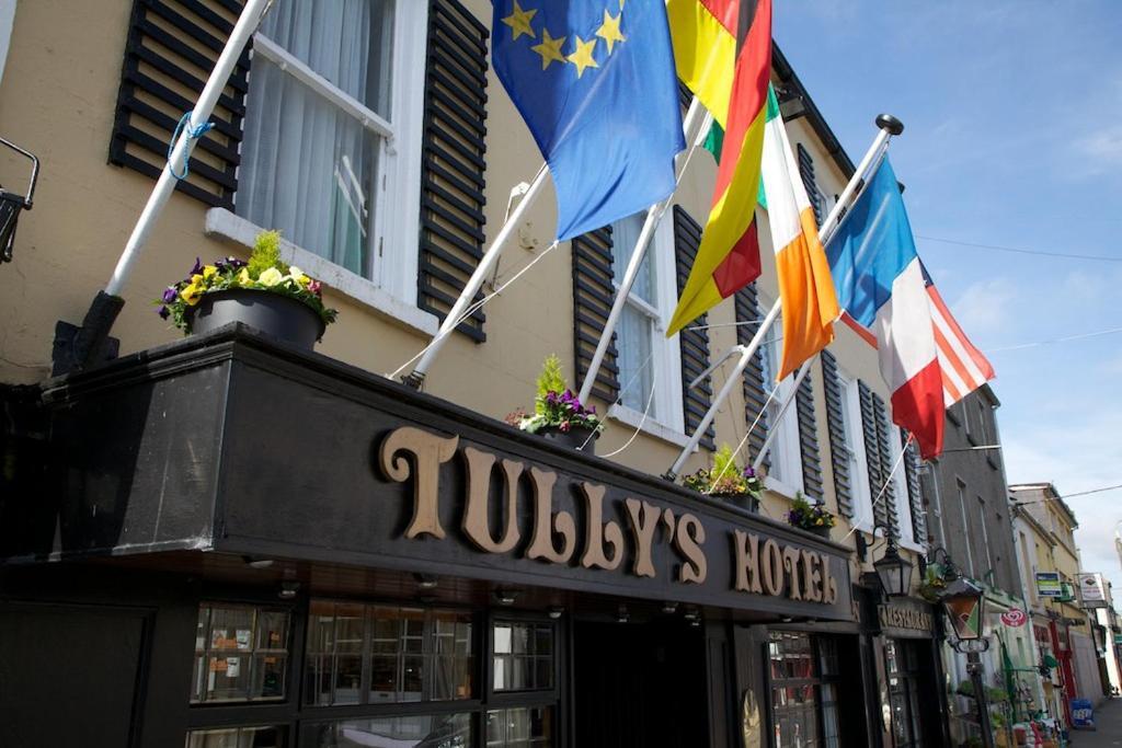 Tully'S Hotel Castlerea Extérieur photo