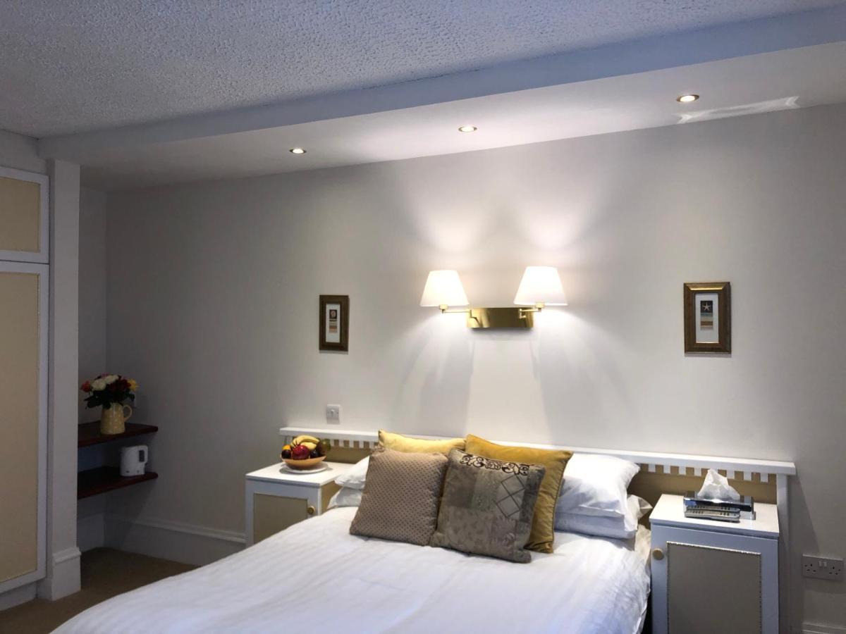 Tully'S Hotel Castlerea Extérieur photo